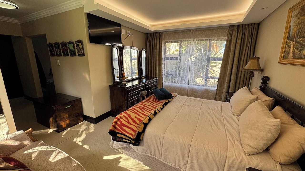 Photo of Bedroom in Sunset Beach