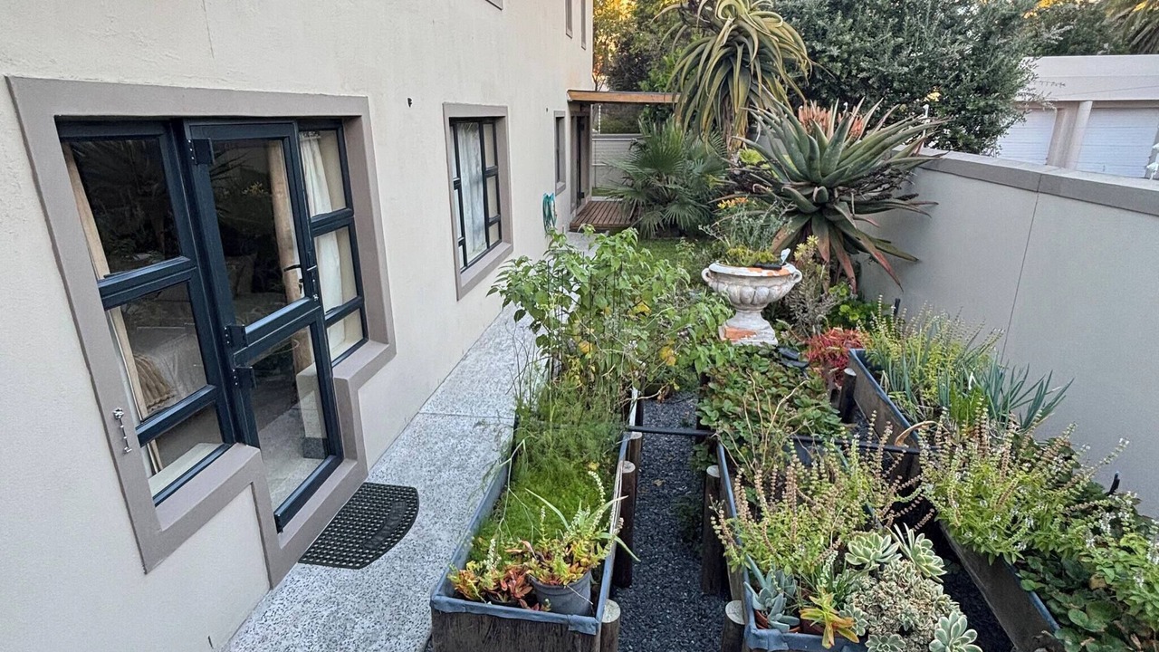 Photo of Patio Balcony in Sunset Beach
