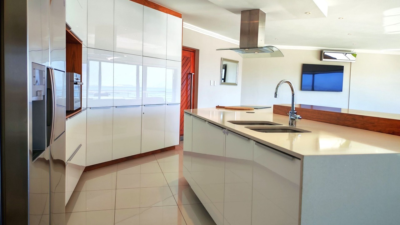 Photo of Kitchen in Mountainside