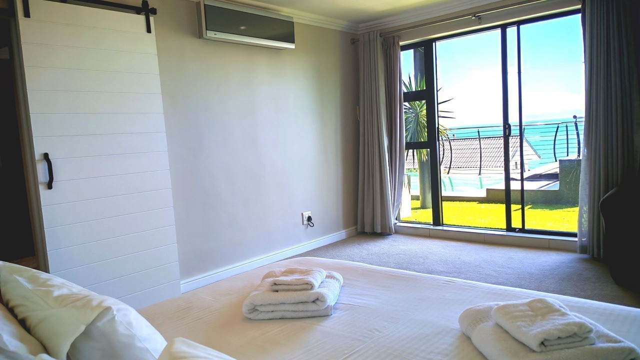 Photo of Bedroom in Mountainside
