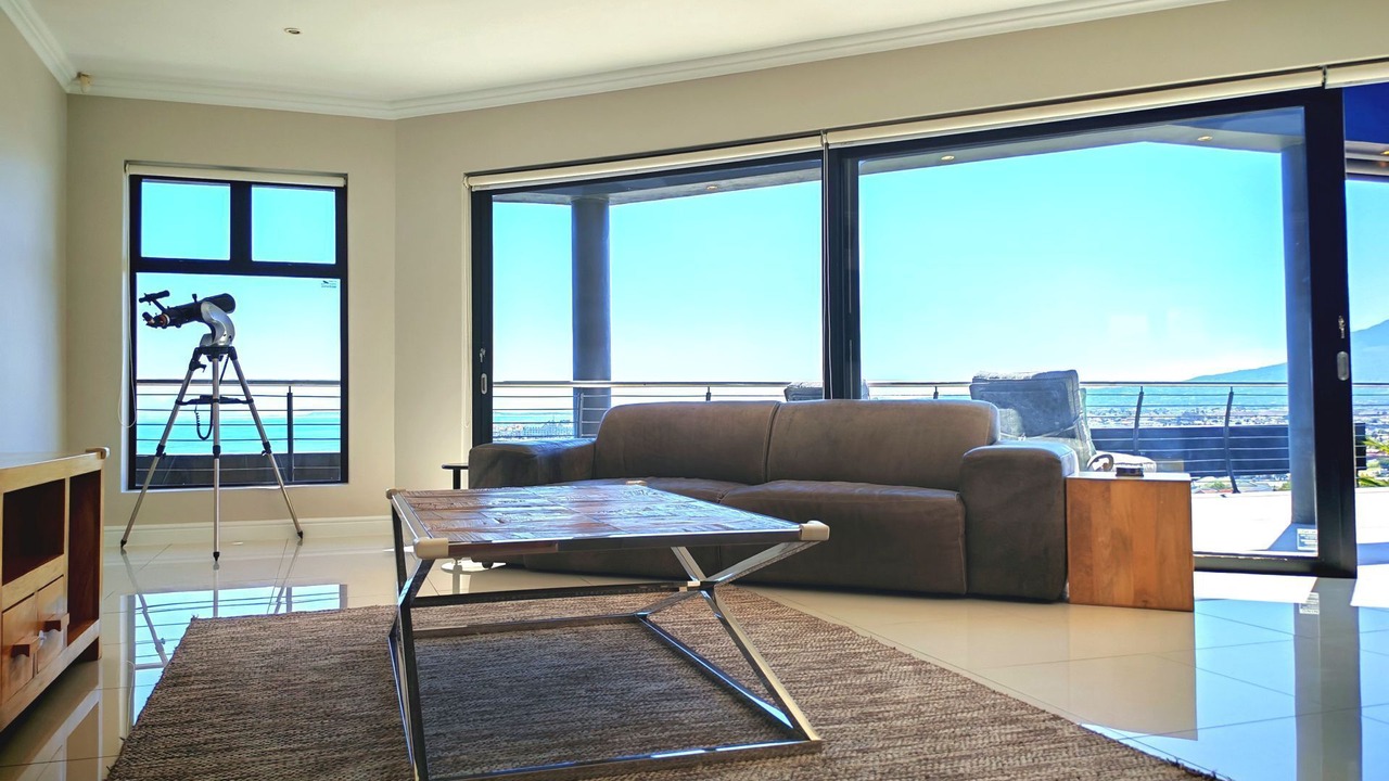 Photo of Livingroom in Mountainside
