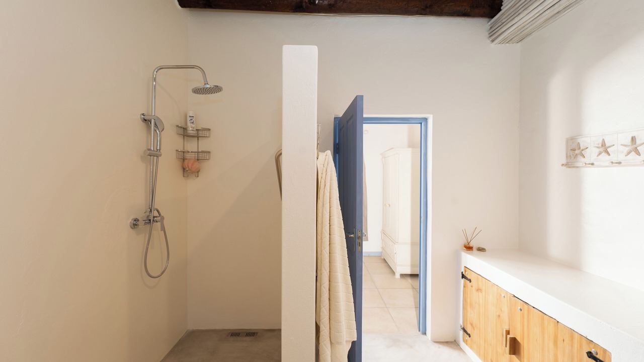 Photo of Bathroom in Gordons Bay Central