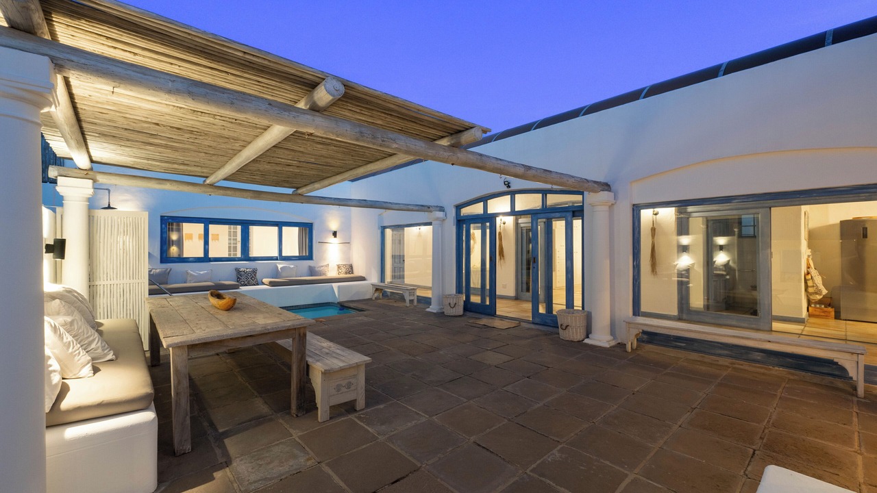 Photo of Outdoor in Gordons Bay Central