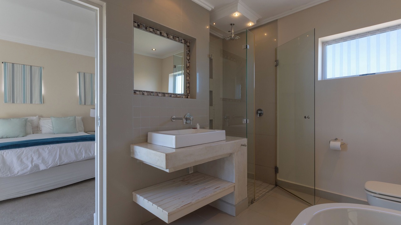 Photo of Bathroom in Knysna