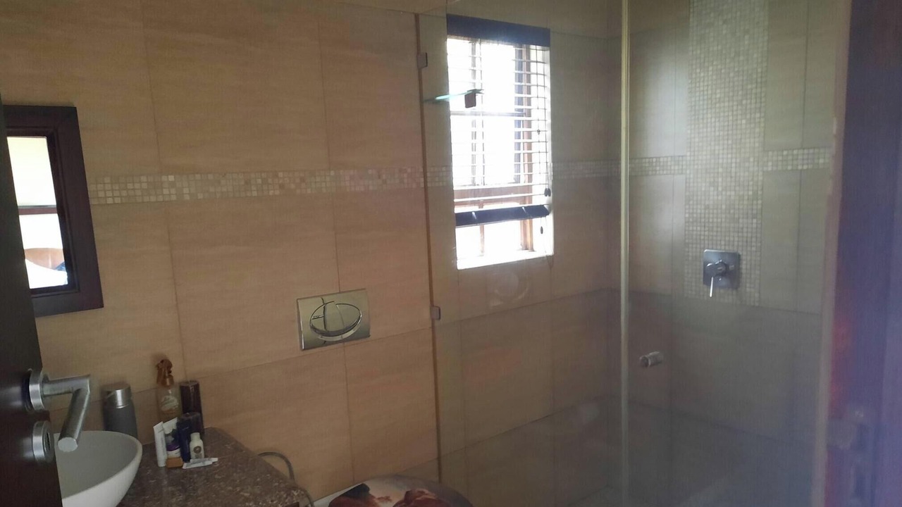 Photo of Bathroom in Waterfall