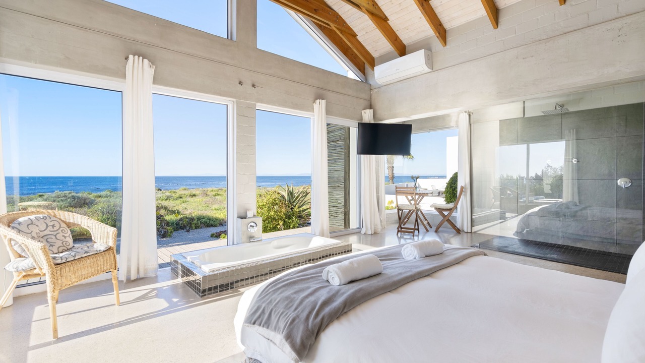Photo of Bedroom in St. Helena Bay