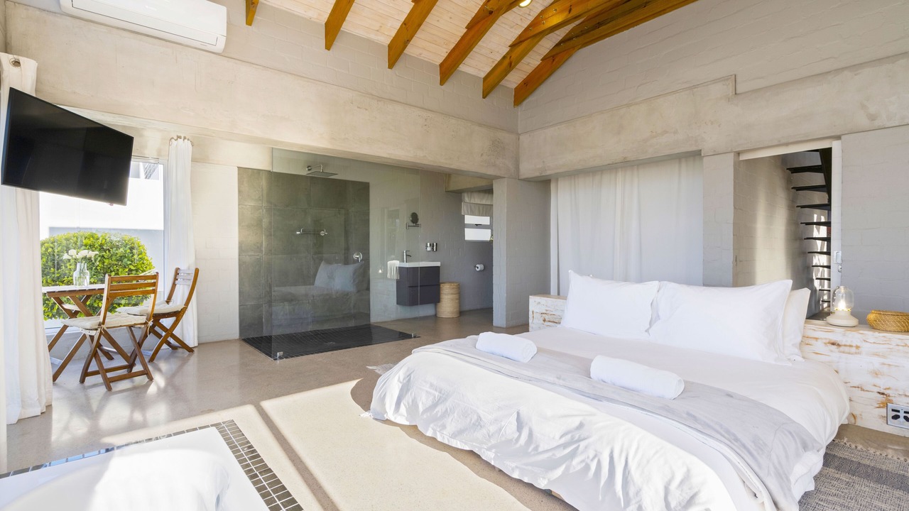 Photo of Bedroom in St. Helena Bay
