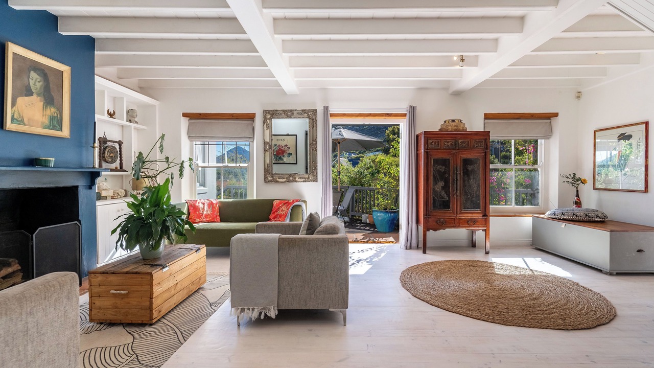 Photo of Livingroom in Scott Estate