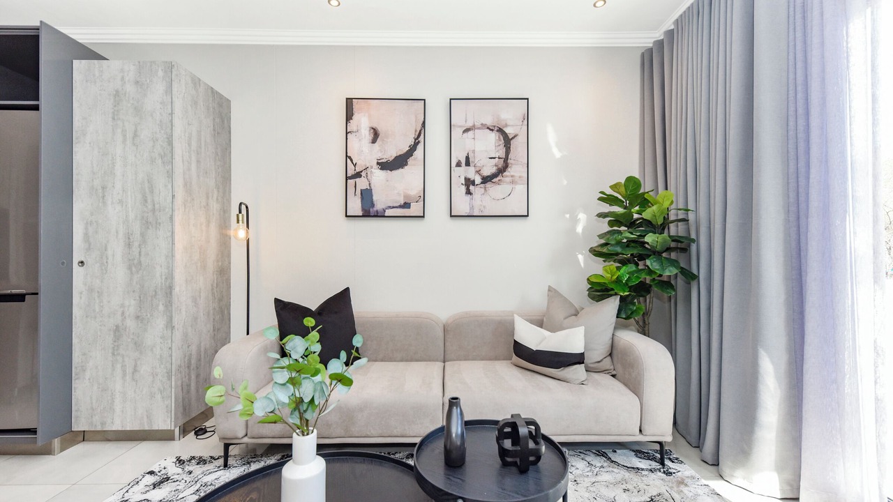 Photo of Livingroom in Greater Johannesburg Metropolitan Area