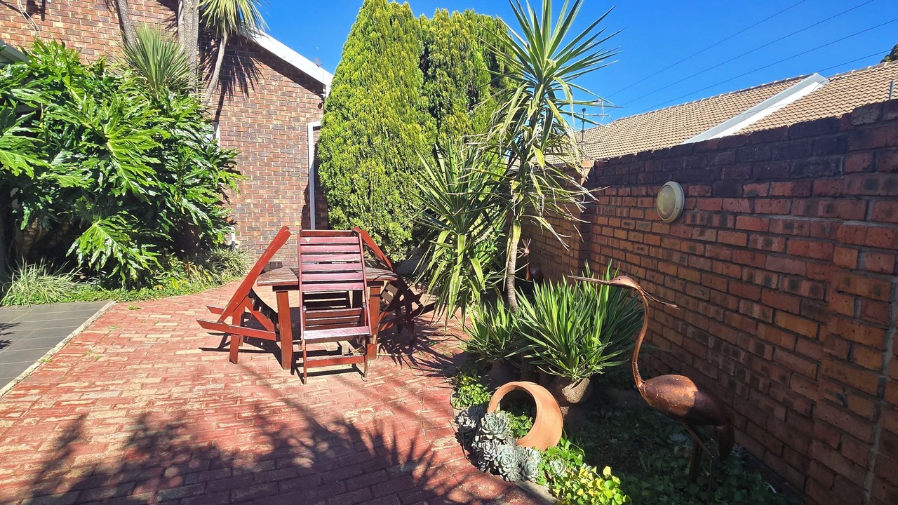 Photo of Patio Balcony in Nigel