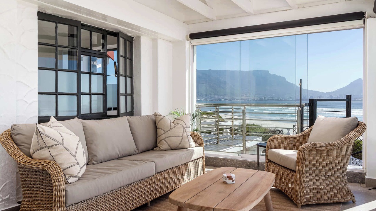 Photo of Livingroom in Milnerton