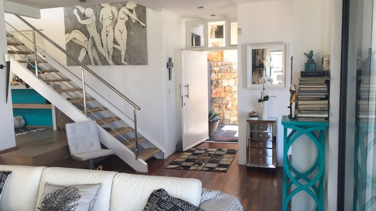 Photo of Livingroom in Cape Peninsula