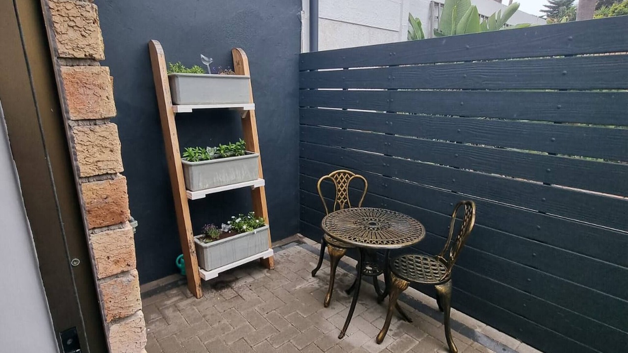 Photo of Patio Balcony in West Beach