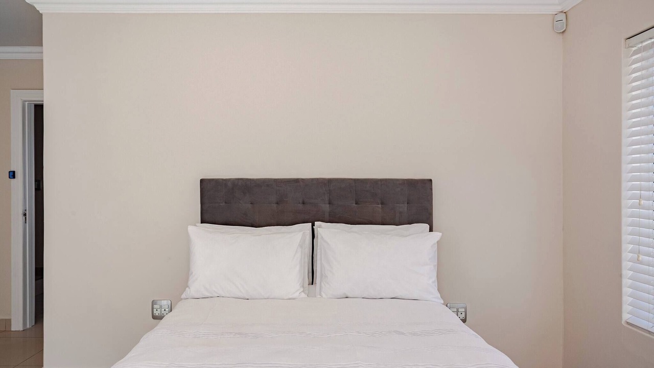 Photo of Bedroom in Claremont