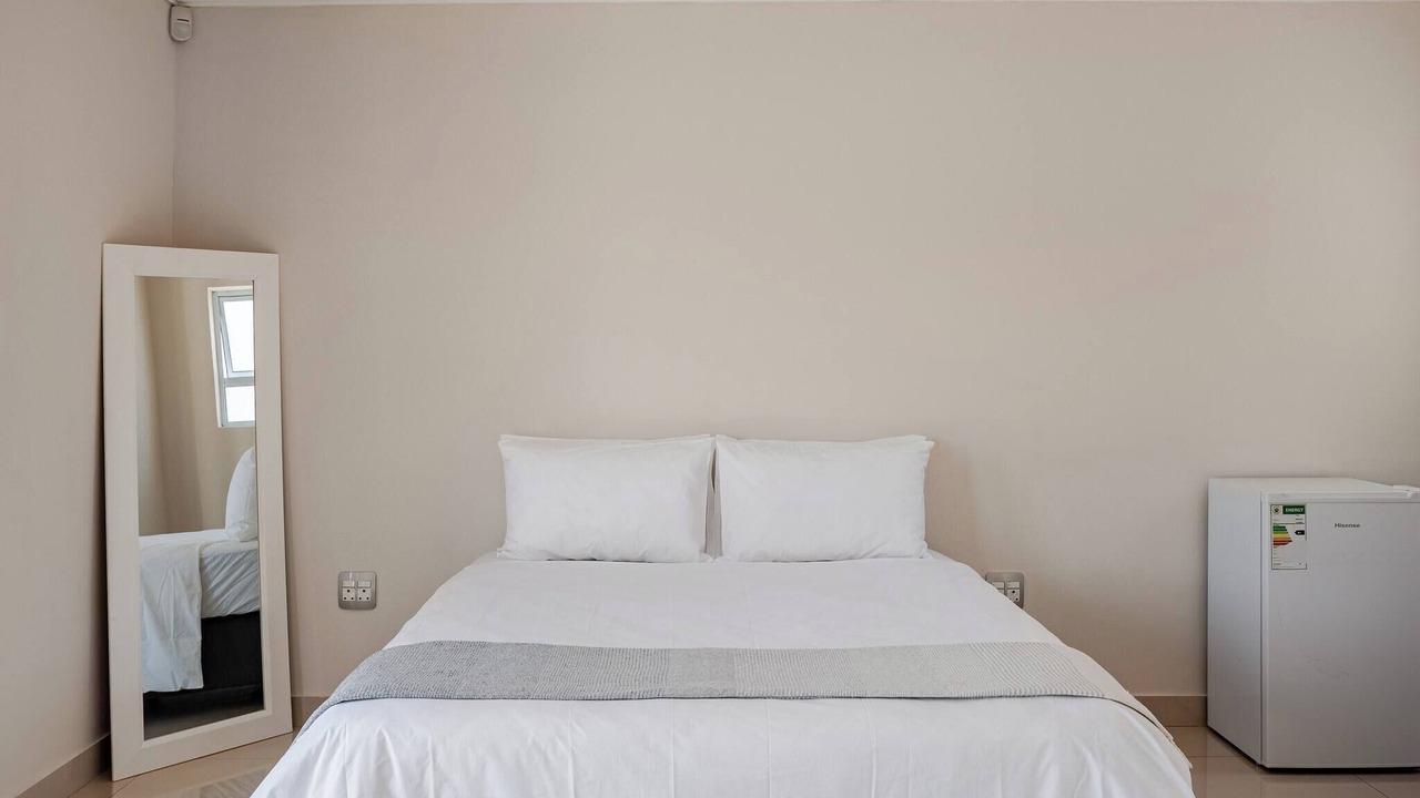 Photo of Bedroom in Claremont