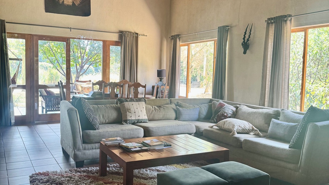 Photo of Livingroom in Phalaborwa