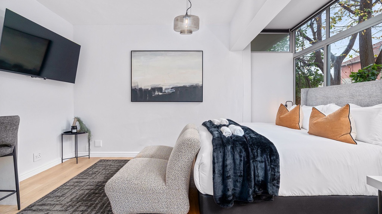 Photo of Bedroom in Three Anchor Bay