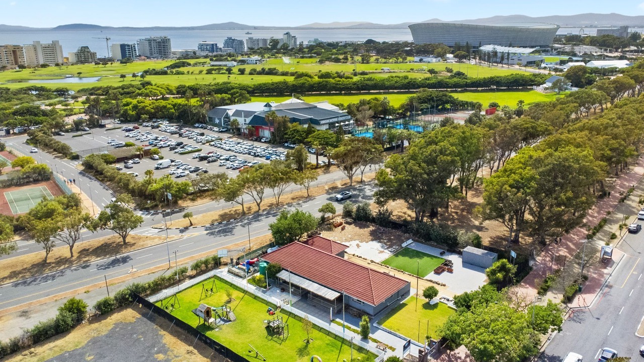 Photo of Outdoor in Three Anchor Bay