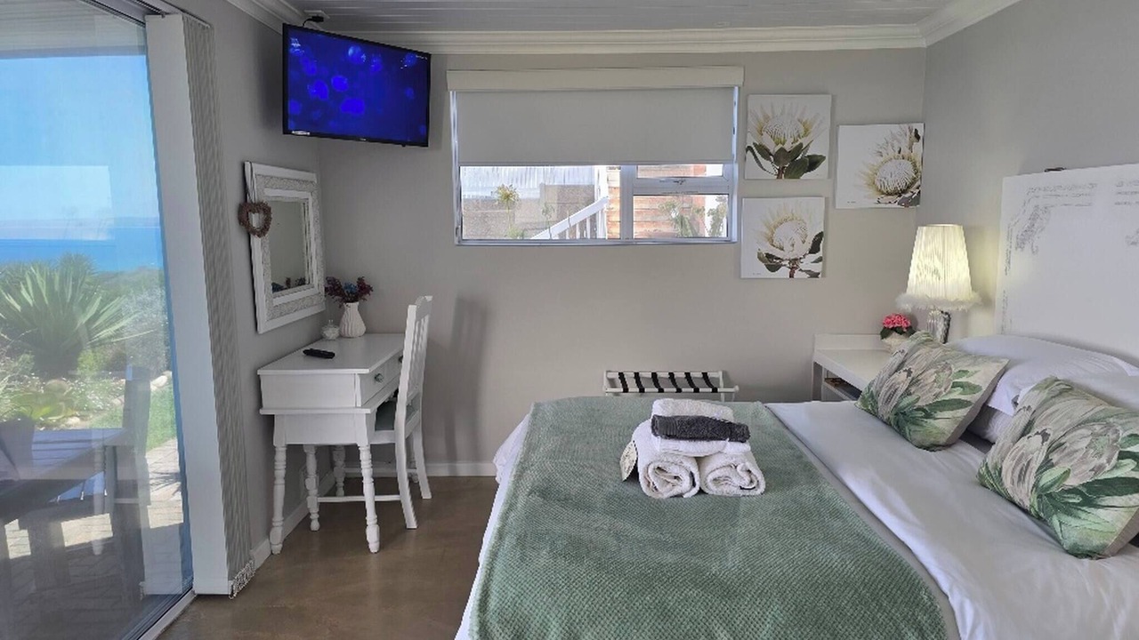 Photo of Bedroom in Dana Bay