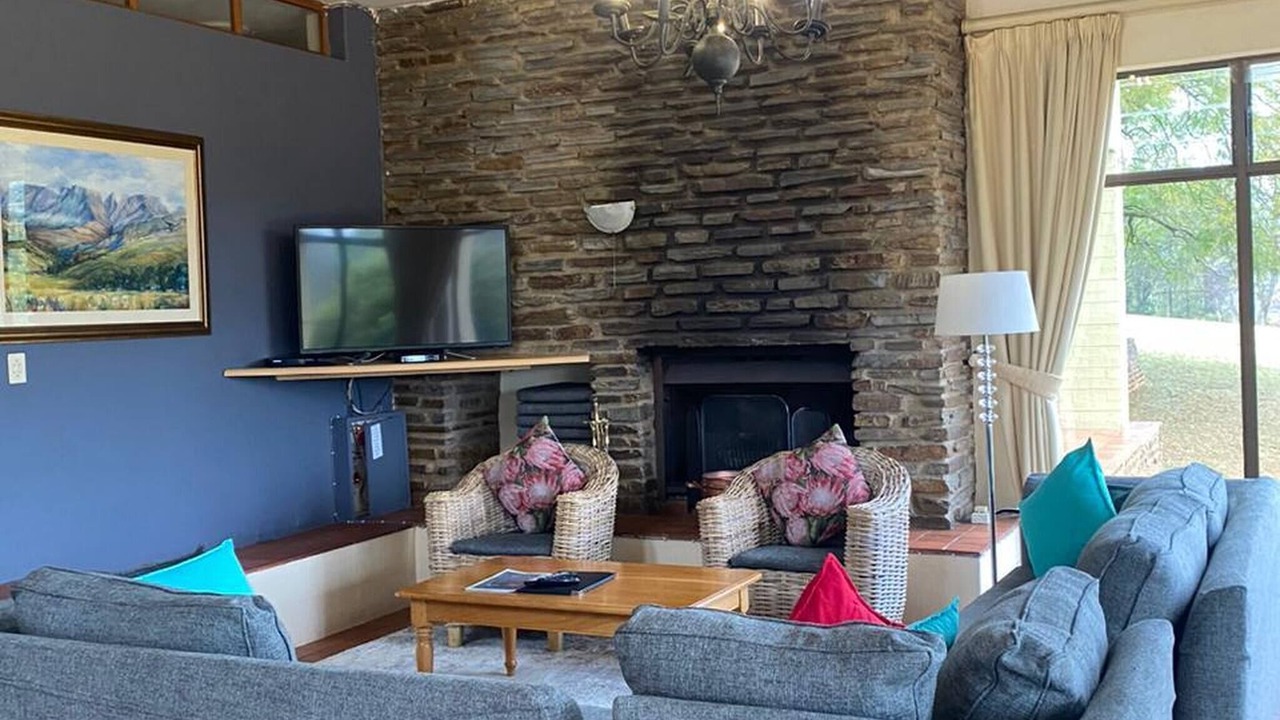 Photo of Livingroom in Cathkin Park
