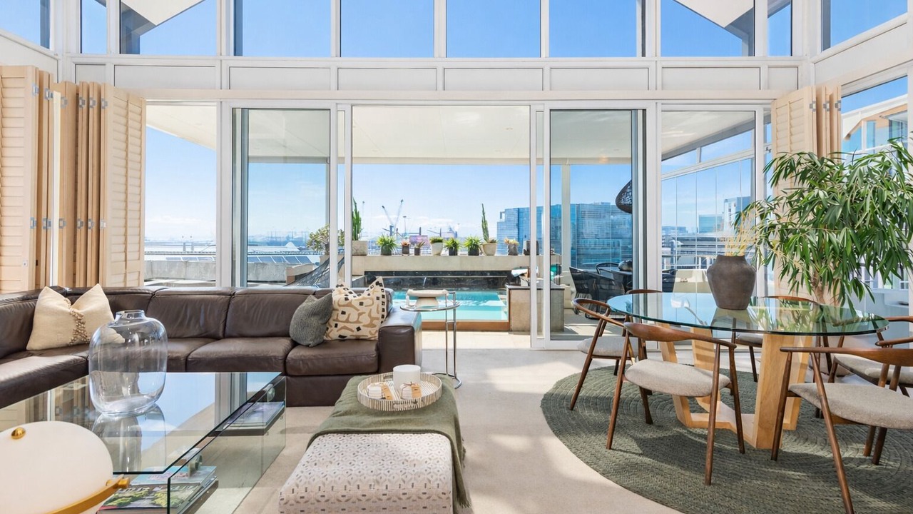 Photo of Livingroom in Victoria and Alfred Waterfront
