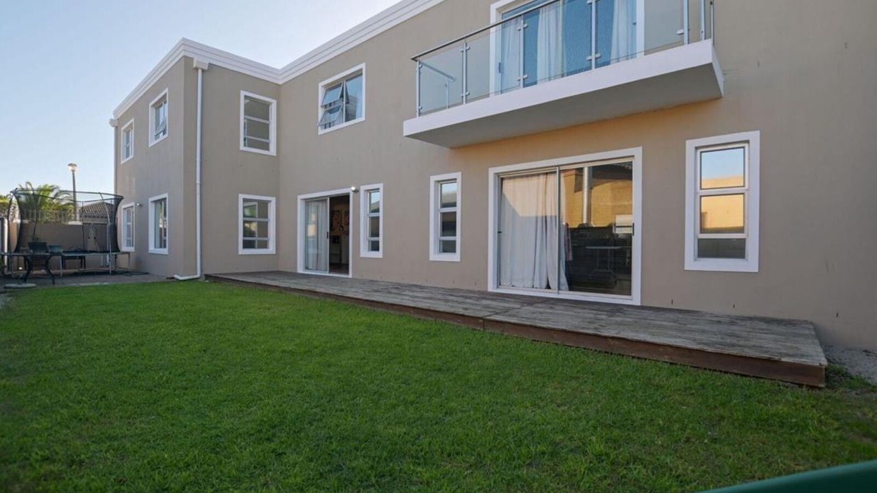 Photo of Outdoor in Bloubergstrand