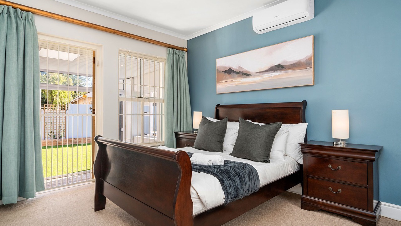 Photo of Bedroom in Rondebosch