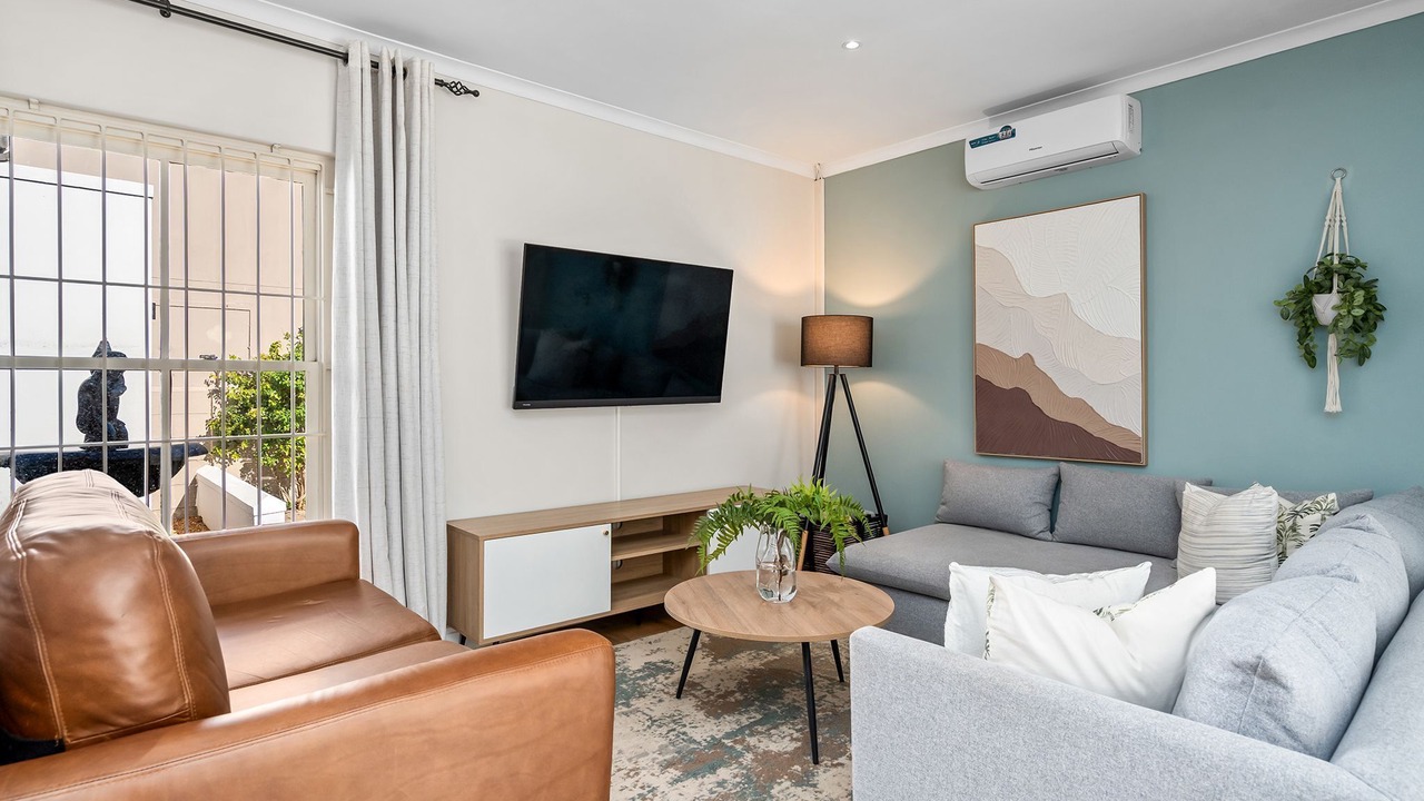 Photo of Livingroom in Rondebosch