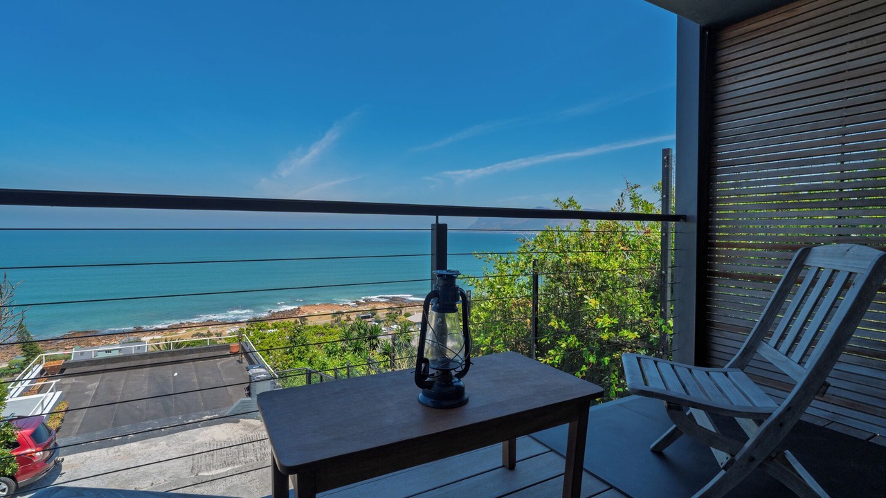 Photo of Patio Balcony in Muizenberg