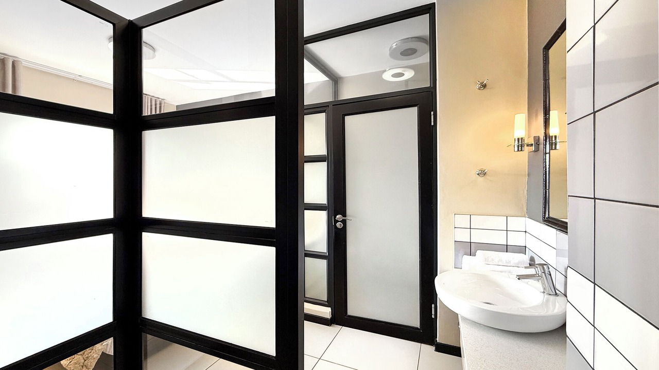 Photo of Bathroom in Greater Johannesburg Metropolitan Area