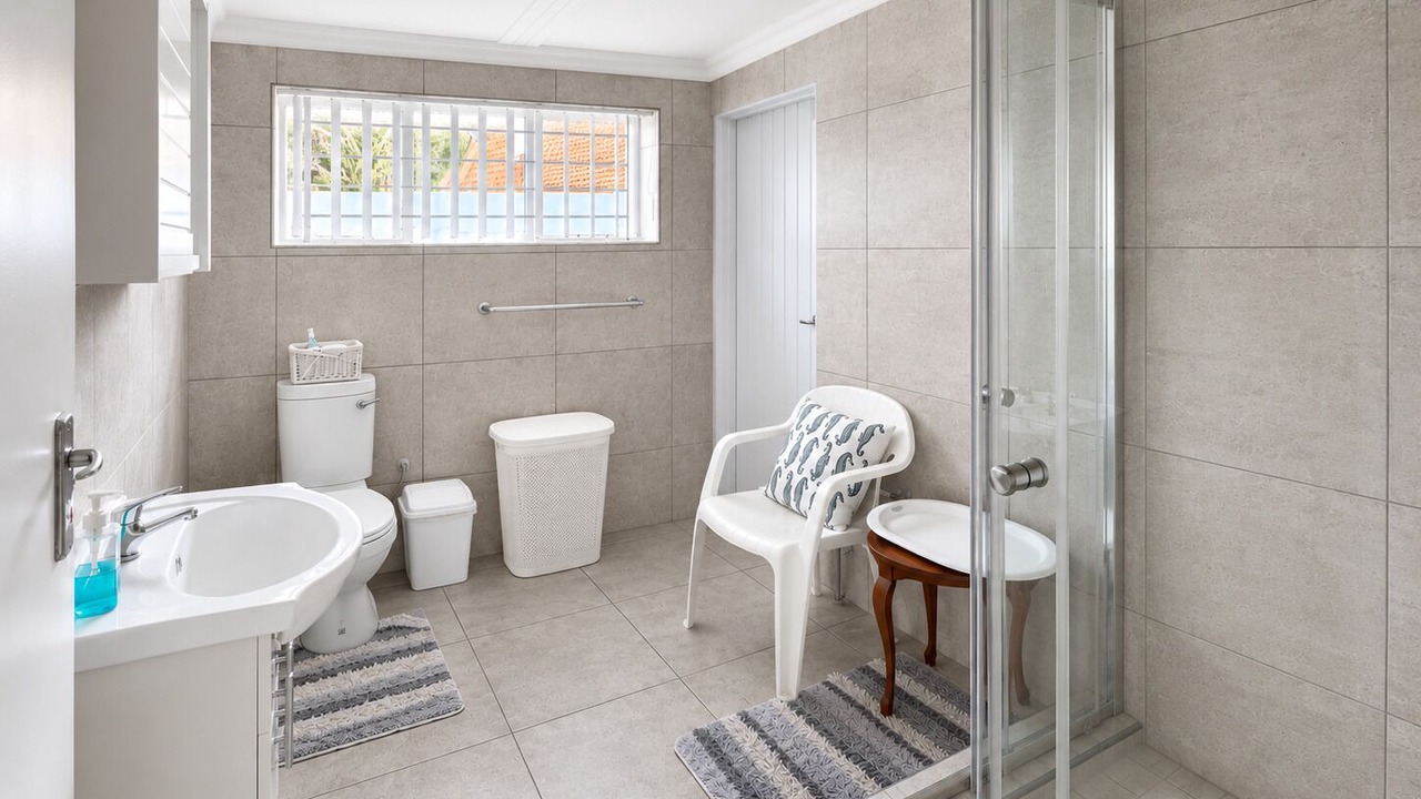 Photo of Bathroom in Jeffreys Bay