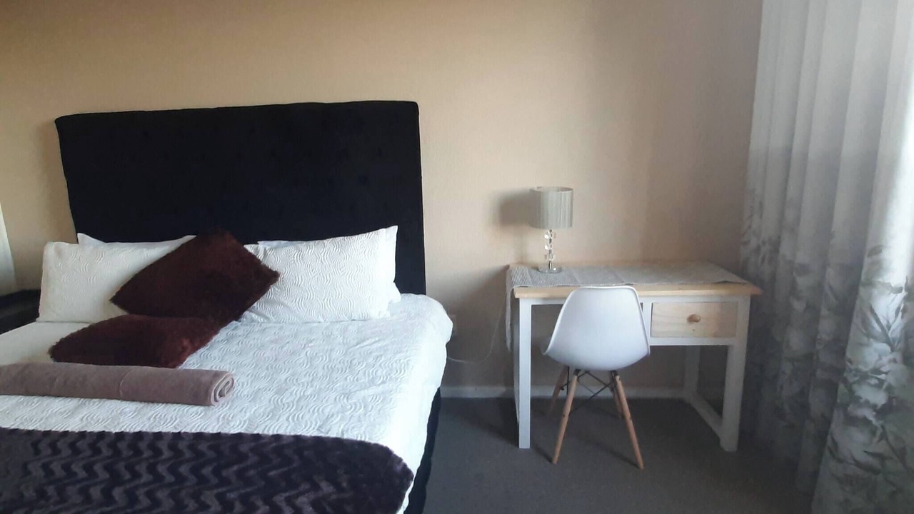 Photo of Bedroom in Quigney Beach