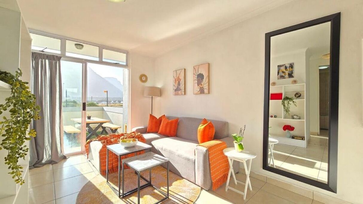 Photo of Livingroom in Muizenberg
