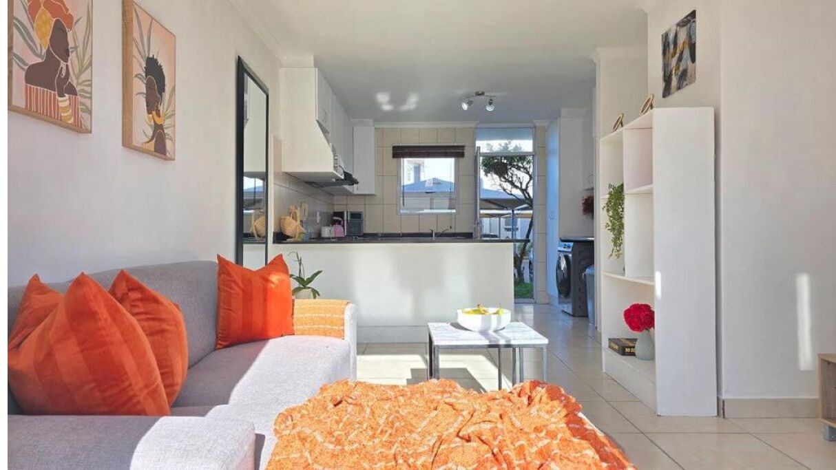 Photo of Livingroom in Muizenberg