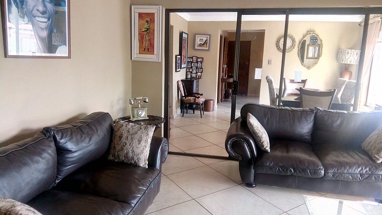 Photo of Livingroom in Bloemfontein