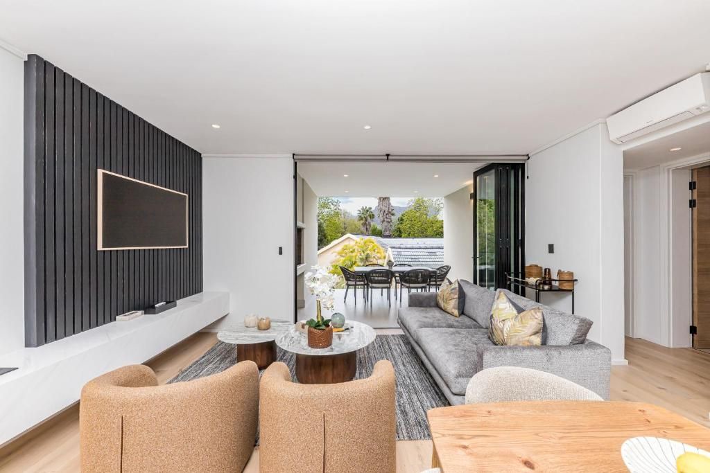 Photo of Livingroom in Stellenbosch Central