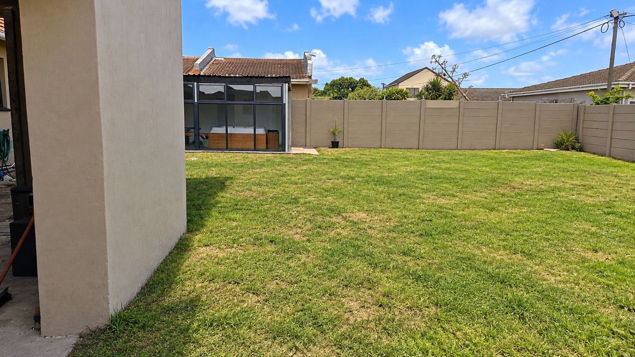 Photo of Outdoor in Grassy Park