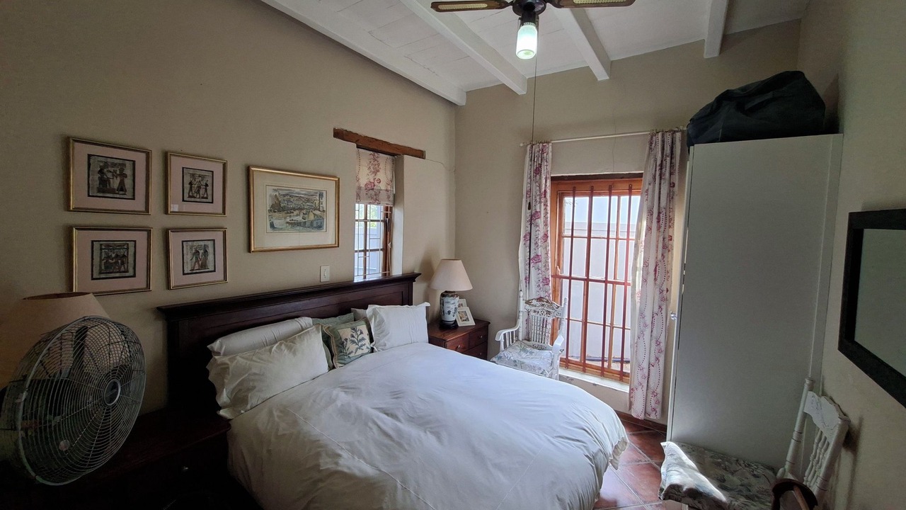 Photo of Bedroom in Gordons Bay Central