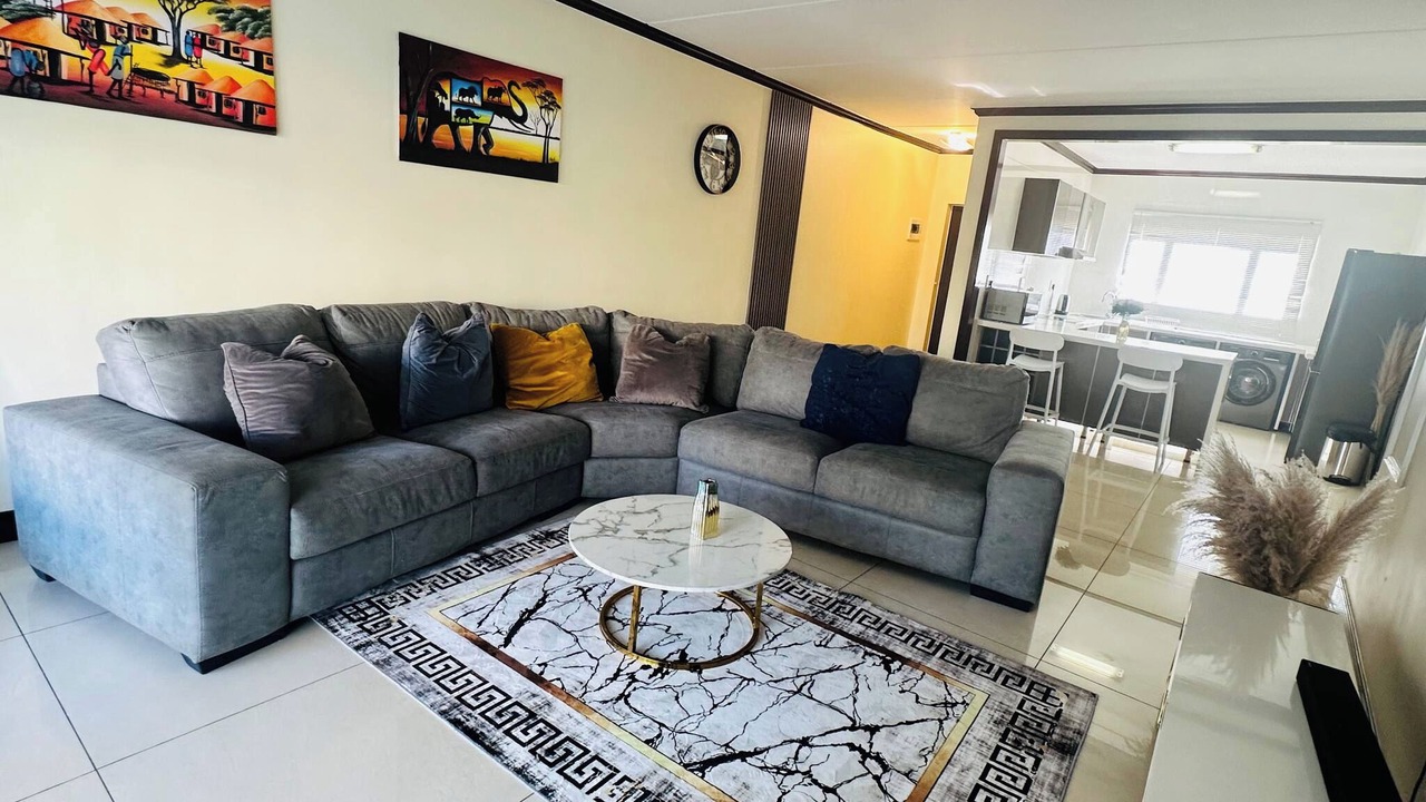 Photo of Livingroom in Greater Johannesburg Metropolitan Area