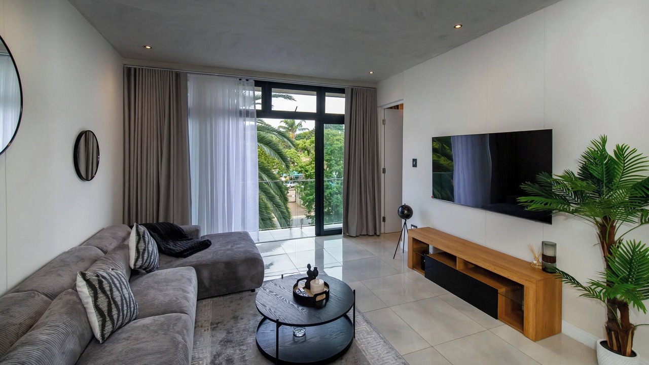 Photo of Livingroom in Houghton Estate