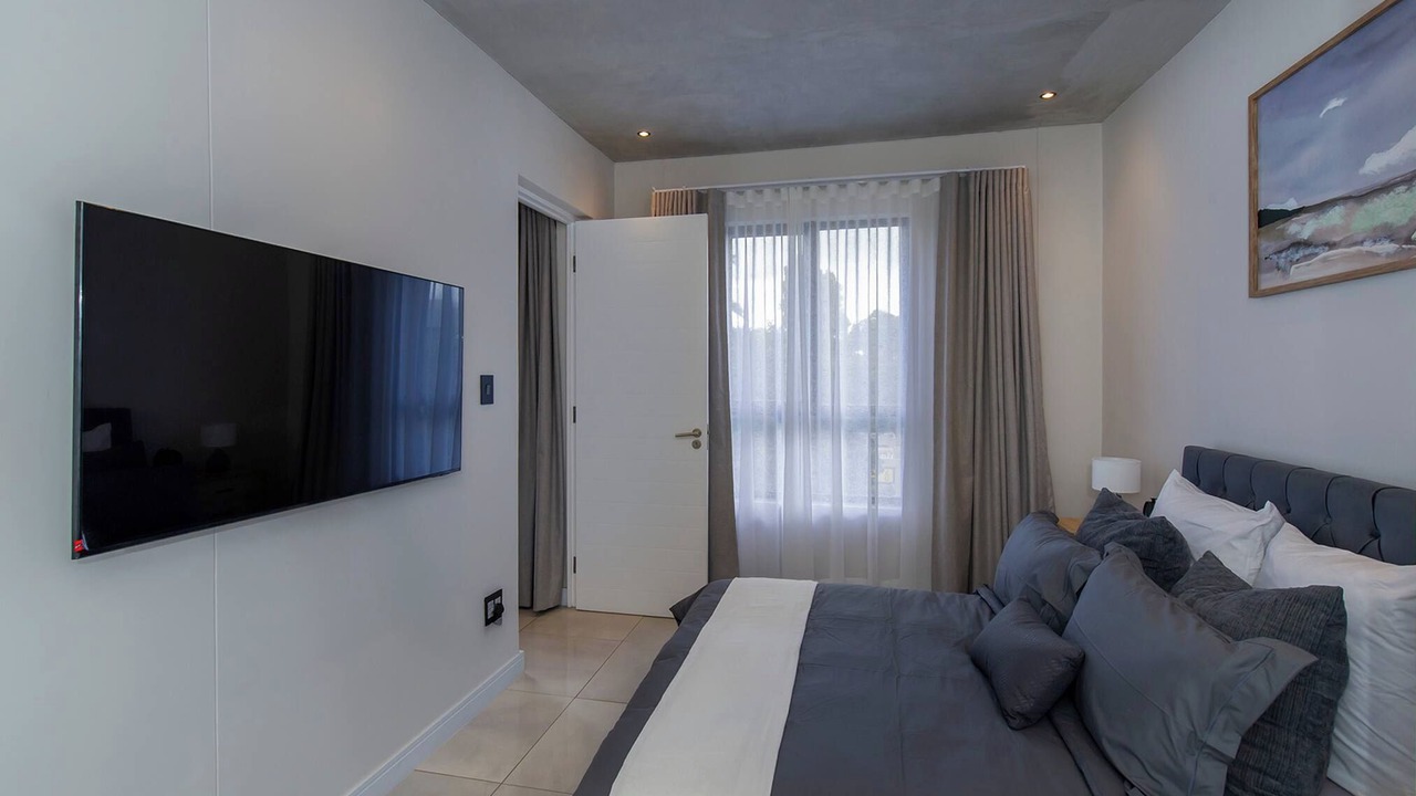 Photo of Bedroom in Houghton Estate