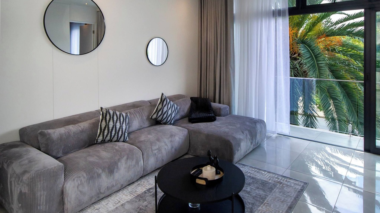 Photo of Livingroom in Houghton Estate