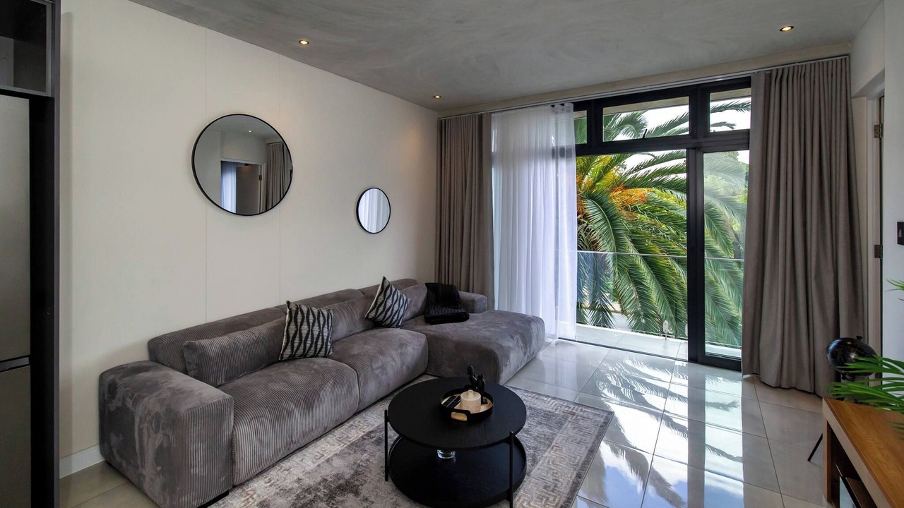 Photo of Livingroom in Houghton Estate