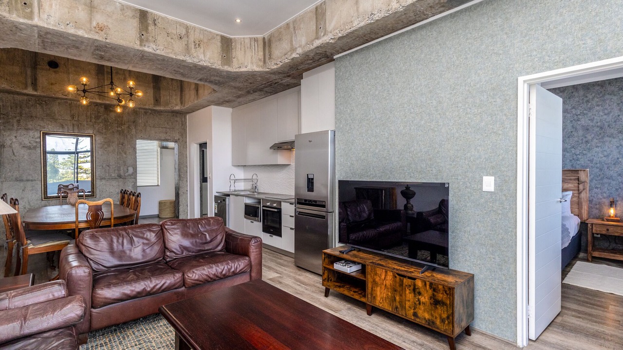 Photo of Livingroom in Milnerton