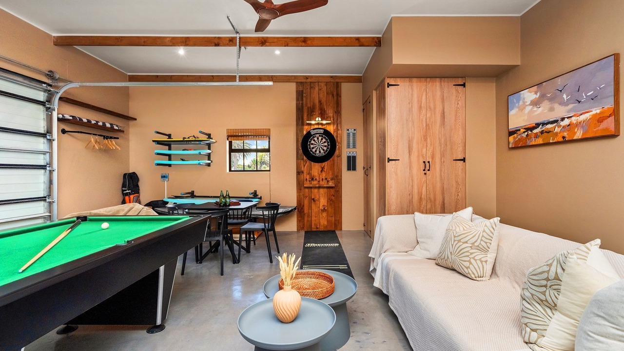 Photo of Livingroom in Shelley Point