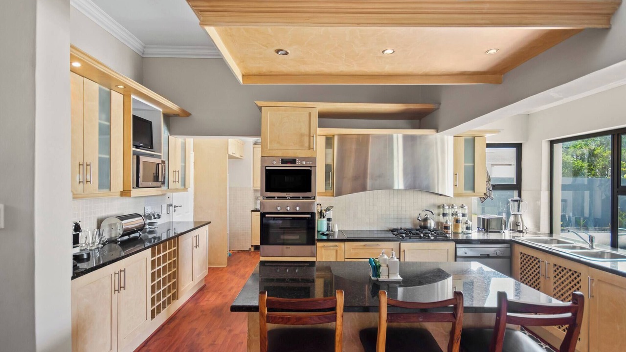 Photo of Kitchen in Melkbosstrand