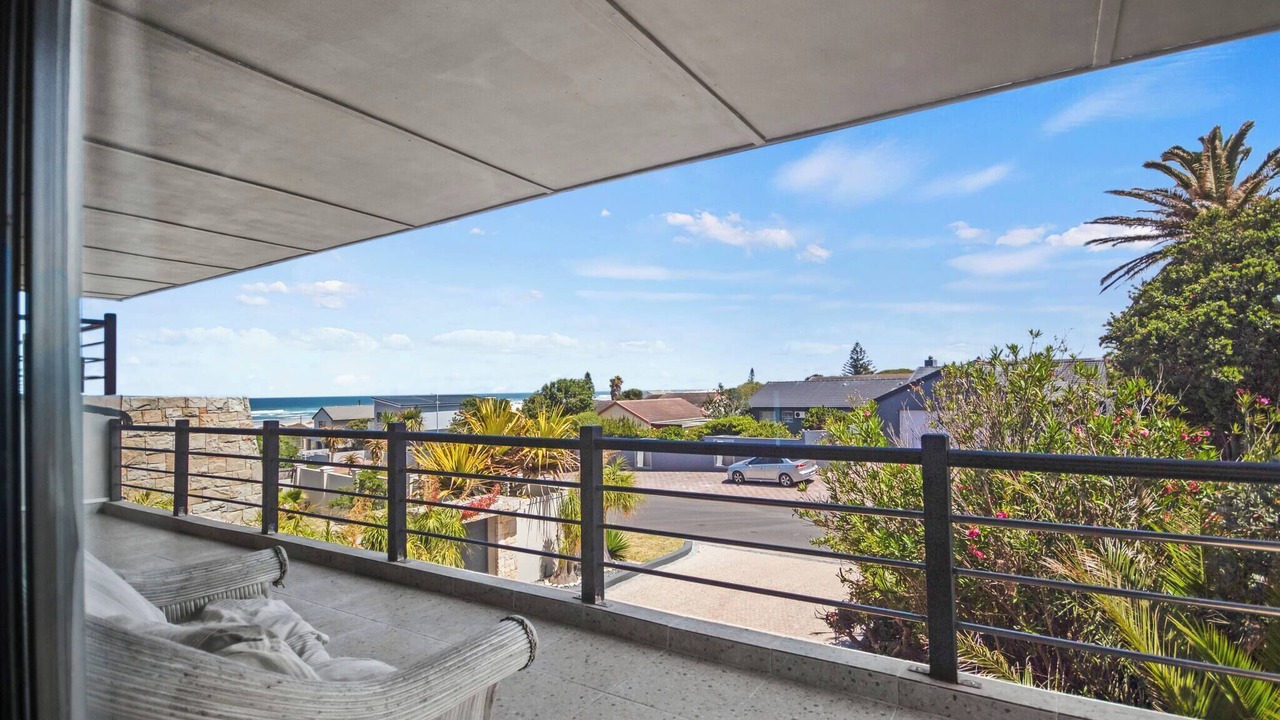 Photo of Patio Balcony in Melkbosstrand