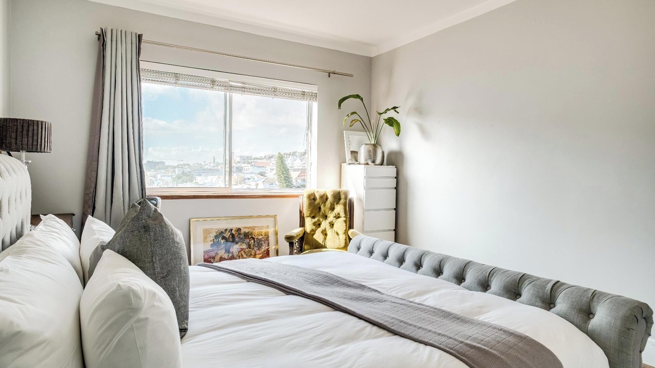 Photo of Bedroom in Three Anchor Bay
