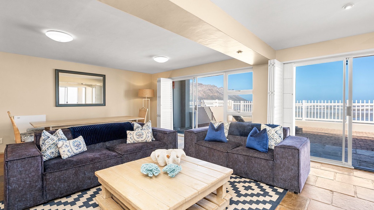 Photo of Livingroom in Gordons Bay Central