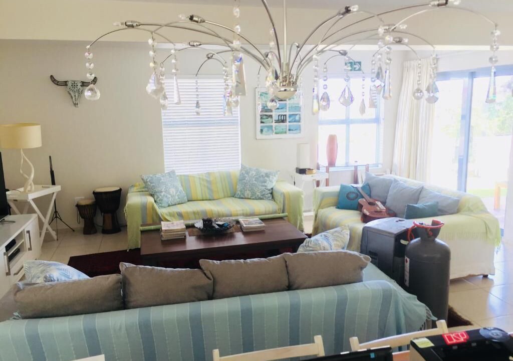 Photo of Livingroom in Calypso Beach